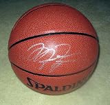 MICHAEL JORDAN chicago bulls AUTOGRAPHED Basketball !