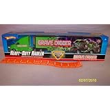 Grave Digger Monster Jam Heavy Duty Hauler Gravedigger 1 64 Scale How Wheels Hotwheels