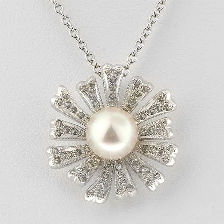 18K Akoya Pearl & Diamond Pendant Image