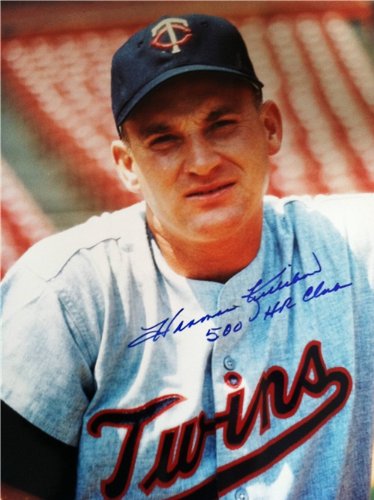 Harmon Killebrew Autographed/Hand Signed Minnesota Twins 11x14 Photo Inscribed ''500 HR Club''