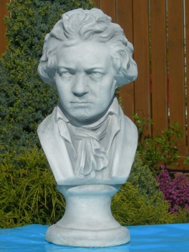 Cover image : Deko Büste Ludwig van Beethoven Höhe 43 cm Statue aus Beton grau patiniert.