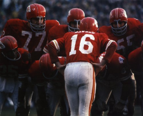 LEN DAWSON KANSAS CITY CHIEFS 8X10 SPORTS ACTION PHOTO (A)