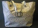 Guess - Guess Attitude Extra Large Tote in White / Tan