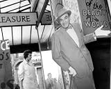THE ENTERTAINER JOAN PLOWRIGHT 8X10 B&W PHOTO