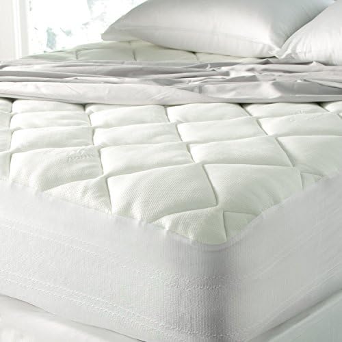 SPA Luxury Cool Touch Bamboo Top Mattress Pad - Made In The USA (Twin XL 39 x 80) by Spa Luxury