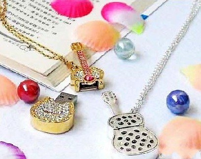 Guitar Necklace Flash Golden   Stone Jewelry  Drive Cubic