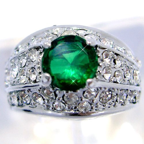 Ravishing Round Cut Sterling Silver Simulated Emerald Ring R3150