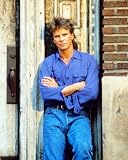 RICHARD DEAN ANDERSON 8X10 PHOTO