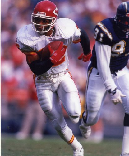 MARCUS ALLEN KANSAS CITY CHIEFS 8X10 SPORTS ACTION PHOTO (F)