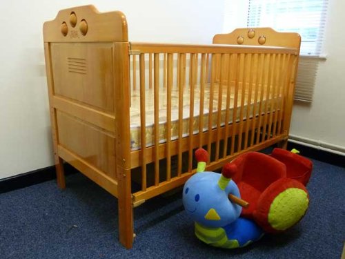 Nuvola 2 in 1 drop side cot bed (Solid Pine in Antique Lacquered finish) - Factory Direct