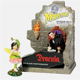 Autographs With Dracula, (Accessory) #799977
