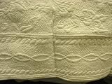WHITE DAISIES QUEEN QUILT
