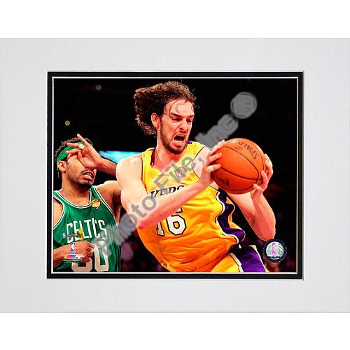 Photo File Los Angeles Lakers Pau Gasol 2010 Nba Finals Game 6 8X10 Framed Photo