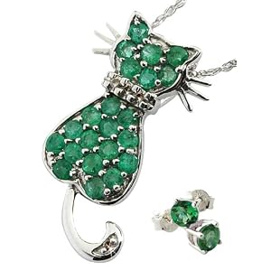 Charming Emerald Cat Pendant and Earrings