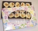 Scott's Cakes 1 lb. White Chocolate Cashew Cluster in a Daisy Box