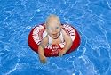 Schwimhilfe Swimtrainer rot f&uuml;r Kinder von 3 Monaten - ca. 4 Jahre [Spielzeug]