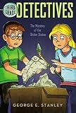 The Mystery of the Stolen Statue (Third-Grade Detectives) by Stanley, George E. (2004) Paperback