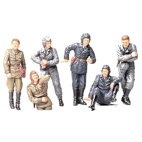 Russian Army Tank Crew At Rest - 1:35 Military - Tamiya