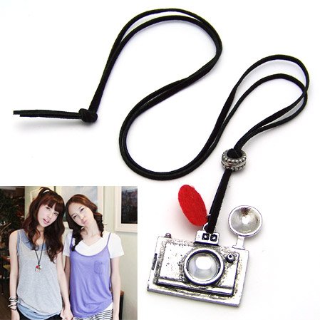 Antique Vintage Camera Necklace with Flash