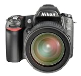 Nikon D80 SLR-Digitalkamera (10 Megapixel) schwarz Kit inkl. AF-S DX 18-135mm Bundle inkl. Tasche und 2GB-Speicherkarte
