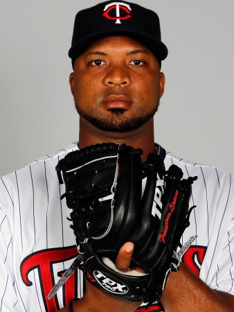 Minnesota Twins Photo Day, FORT MYERS, FL - FEBRUARY 25: Francisco Liriano Photographic Poster Print by J. Meric, 24x32