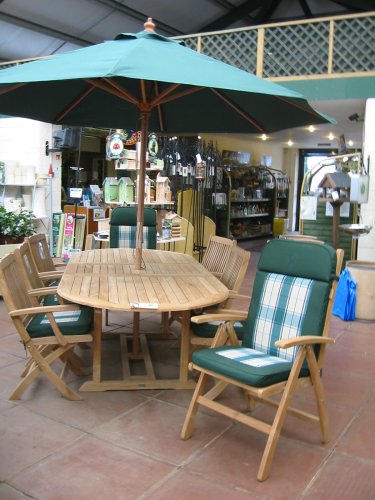 Henley 8 Seater Extending Set - Green
