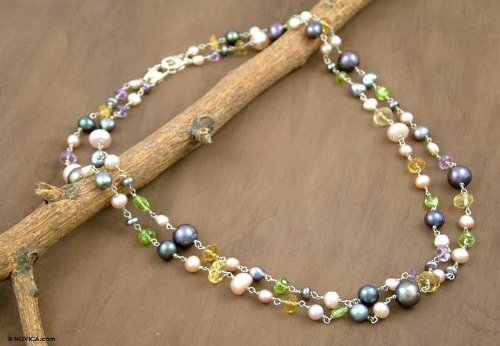 Pearl and peridot strand Festive Spring