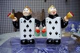 Review   / ALICE IN WONDERLAND CARD MEN SALT & PEPPER SHAKERS CARDEW