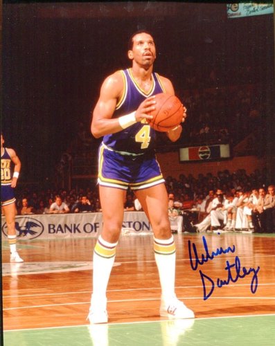 Adrian Dantley Autographed/Hand Signed Utah Jazz 8x10 Photo
