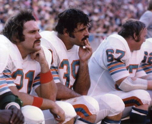 JIM KIICK & LARRY CSONKA MIAMI DOLPHINS 8X10 SPORTS ACTION PHOTO (A)