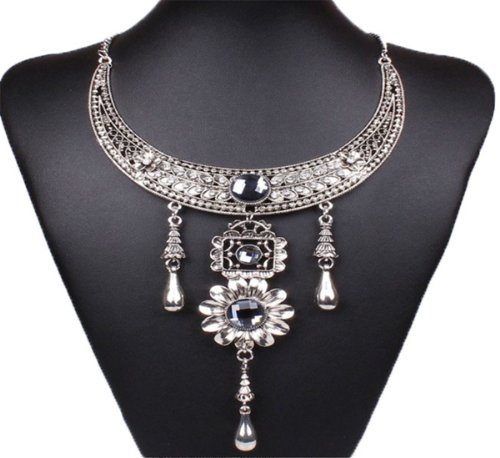 Qiyun (TM) Tibet Silver Bib Statement Choker Chunky Tribal Rhinestone Necklace