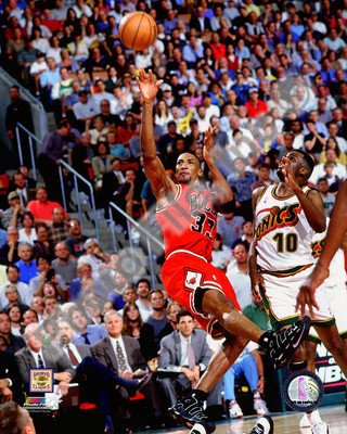 Scottie Pippen Game 4 of the 1996 NBA Finals Action - Chicago Bulls NBA 8x10 Photo