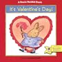 It's Valentine's Day!: A Rosie Rabbit Book (Rosie Rabbit Board Books)