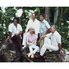 JACK LORD AS DET. STEVE MCGARRET, ZULU AS DET. KONO KALAKAUA, KAM FONG AS DET. CHIN HO KELLY, WILLIAM SMITH FROM HAWAII FIVE-O #1 - IN FARBE - Filmfoto - (Poster) PLAKATE - 25x20" (60x50cm)