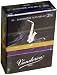 Vandoren Traditional Alto Saxophone Reeds #2.5, Box of 50