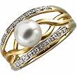 Lovely Freshwater Cultured Pearl and Diamond Ring