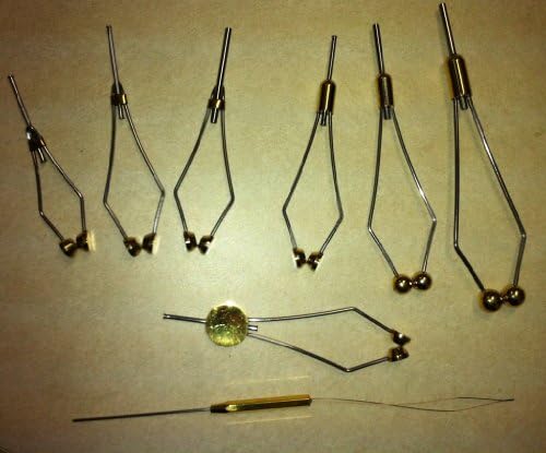 FLY TYING TOOL KIT - BOBBINS 7 ASSORTED STYLES &amp; SIZES + FREE THREADER/CLEANER
