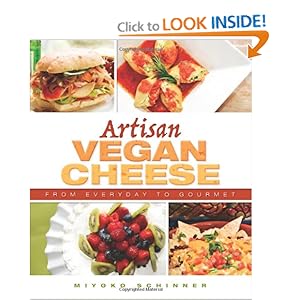 Artisan Vegan Cheese [Paperback]