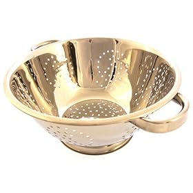 5 QTs Stainless steel colander