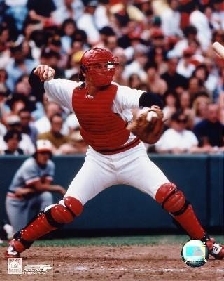 Carlton Fisk Boston Red Sox 8x10 Photo (Throwing in Catchers Gear)
