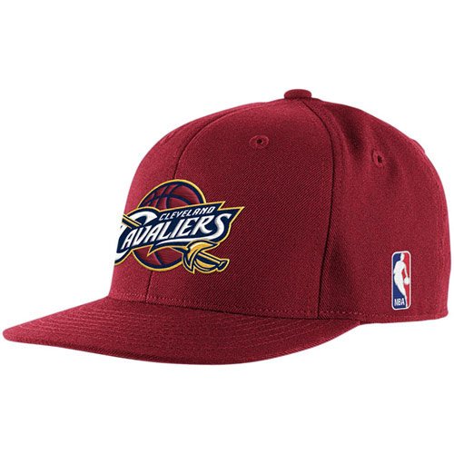adidas Cleveland Cavaliers Wine Basic Logo Flat Brim Fitted Hat (7 3/4)