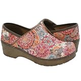 Women's Sanita Professional Zina Closed Clogs