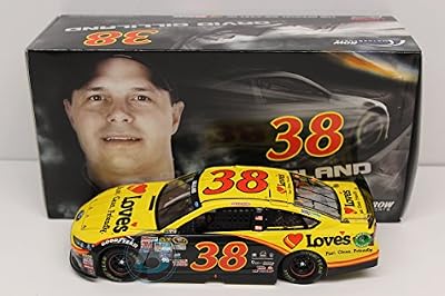 Lionel Racing David Gilliand #38 Love's Travel Stops 2015 Ford Fusion 1:24 Scale Die-cast Car