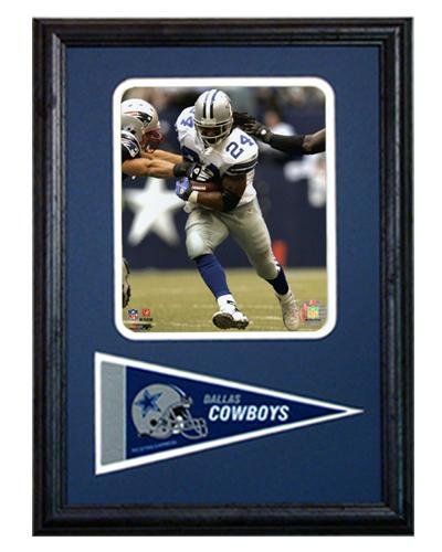 Dallas Cowboys' Marion Barber Photograph with Team Pennant in a 12