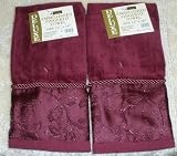 SET OF 2 BURGUNDY FINGERTIP TOWELS
