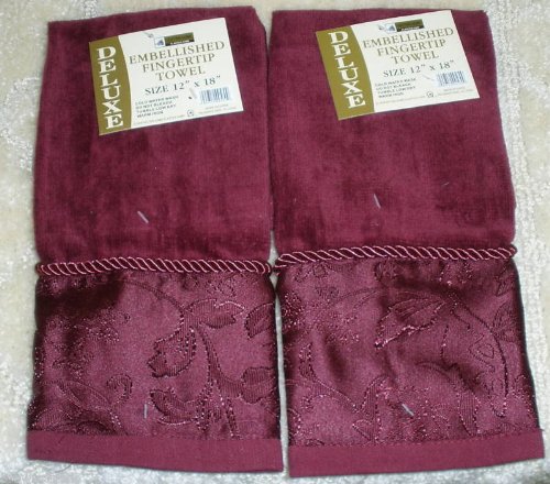 SET OF 2 BURGUNDY FINGERTIP TOWELS