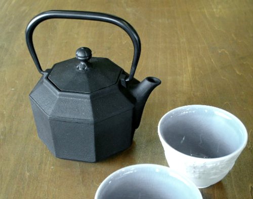 盛栄堂 鉄瓶 八角 H-174