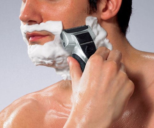 Panasonic ES-RT51-S 3-Blade Nanotech Wet/dry Rechargeable Shaver, Silver