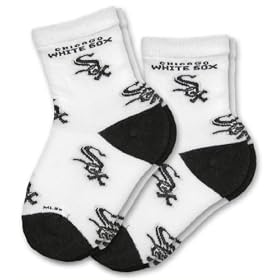Click here to buy MLB Chicago Whitesox Kid's Infant Socks (2 Pack).