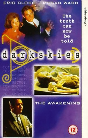 Dark Skies [VHS]